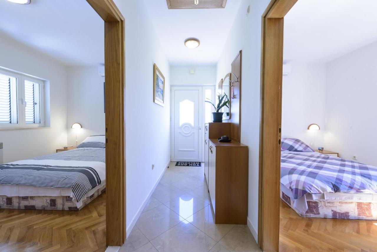 Apartment Tija Two Bedroom Apartment With Balcony And Partial Sea View Дубровник Екстериор снимка