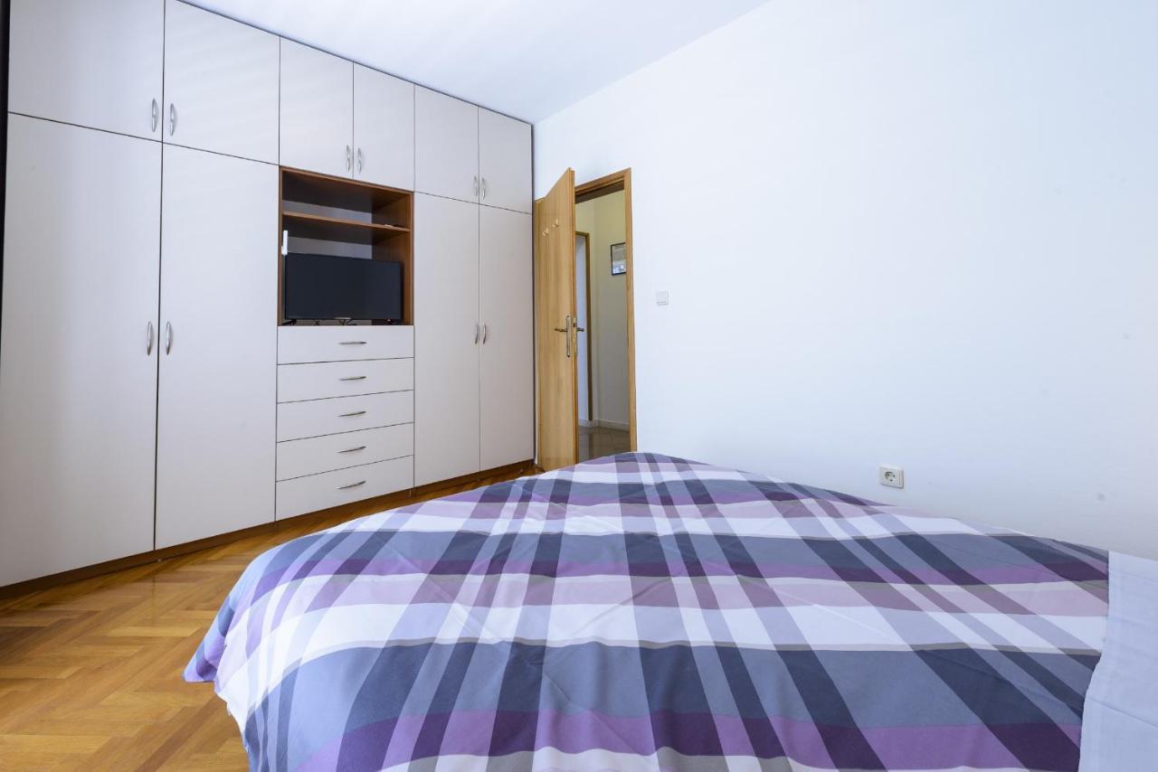 Apartment Tija Two Bedroom Apartment With Balcony And Partial Sea View Дубровник Екстериор снимка